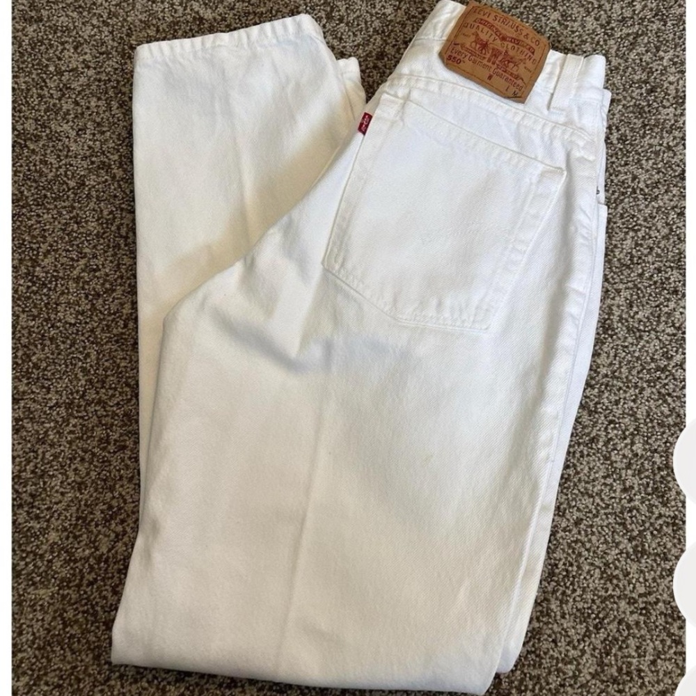 Vintage Levi's Women’s Straight White Denim Jeans